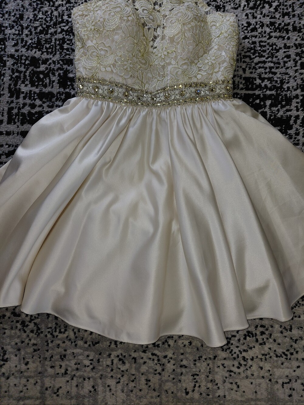 JVN by Jovani JVN42090 Dress Size 6 Light Gold Lace Rhinestone Homecoming CC - Picture 8 of 16